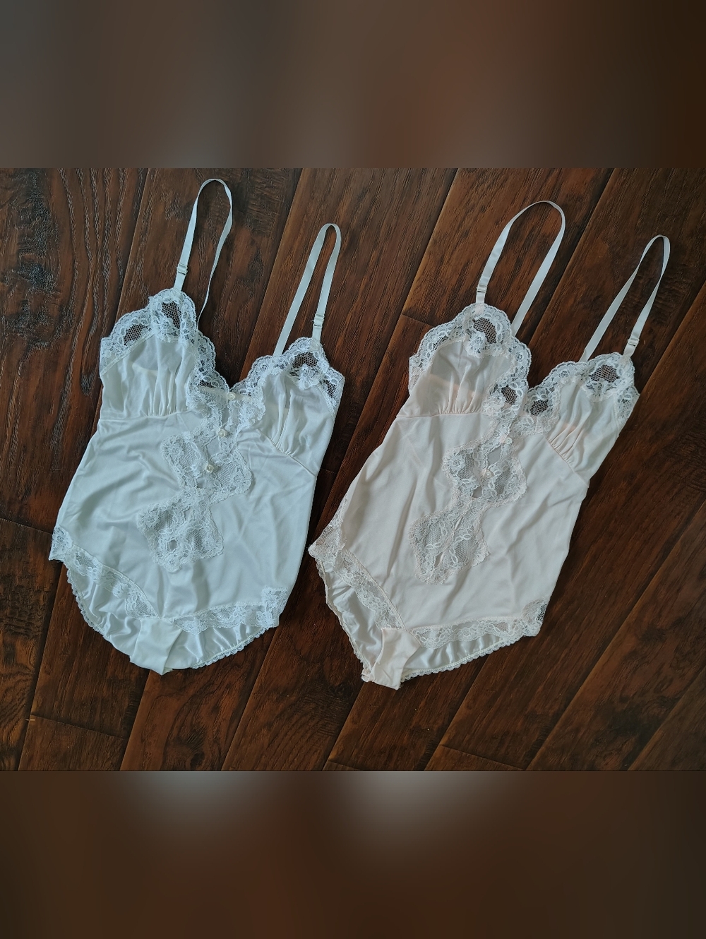Vintage 70s Henson Kickernick Teddy bodysuit lingerie with lace trim Size s